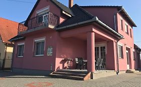 Eva Apartmanhaz